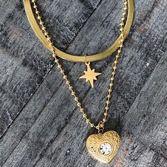 NEW Gold Heart & Star Double Layered Necklace - Picture 9 of 10